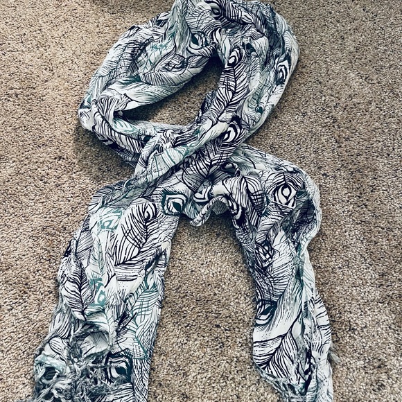 Element scarf - Picture 1 of 4